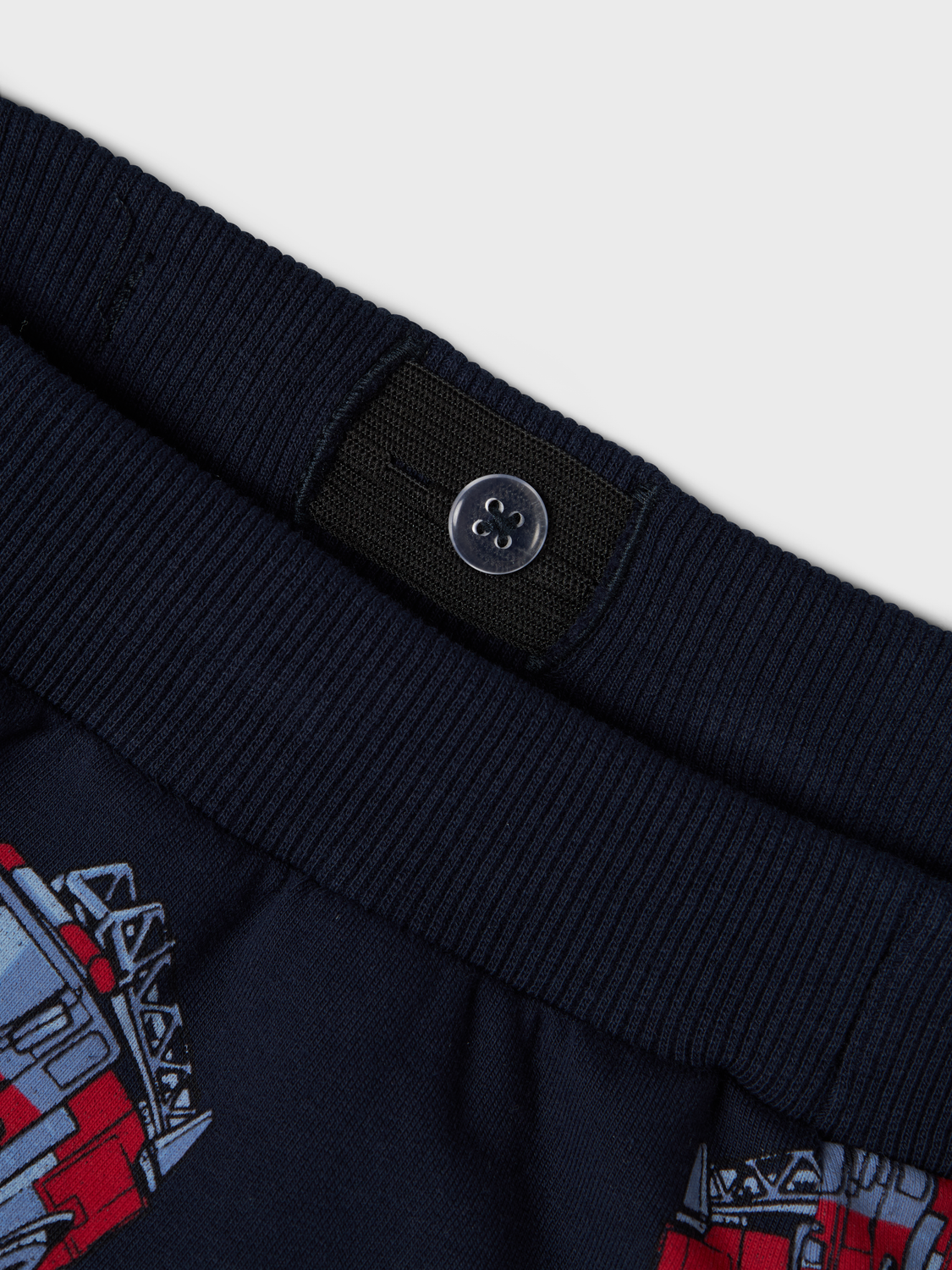 model_shot-front_full